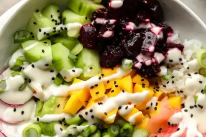 bowl poke vegana con barbabietole marinate