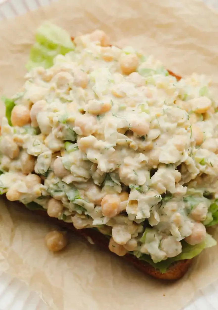 Panino con Insalata di Ceci