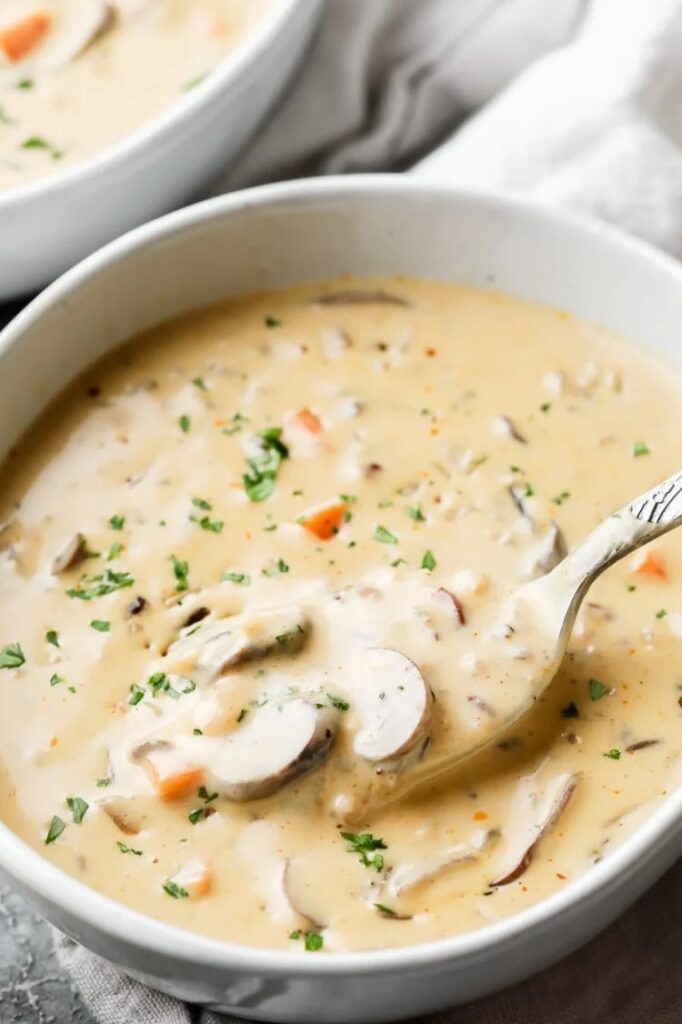 Zuppa di Funghi Vegana Cremosa