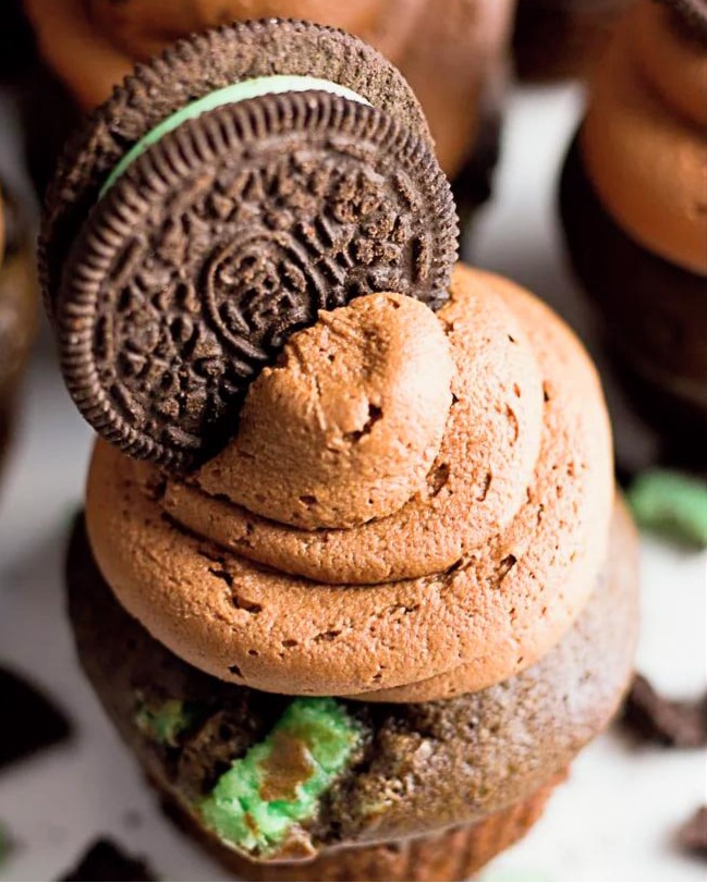 Cupcakes Mint Chocolate Oreo Vegani: La Ricetta Irresistibile per Dolci Spettacolari 18 Cupcakes Mint Chocolate Oreo