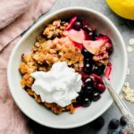Crumble di Mele e Mirtilli Vegano